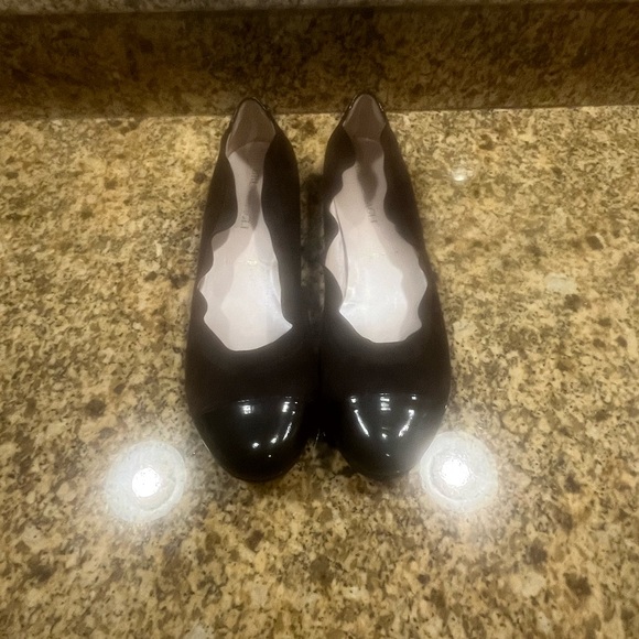 Bruno Magli Chocolate Brown Suede Patent Leather Cap Toe Ballet Flats 40 9 EUC - Picture 2 of 14